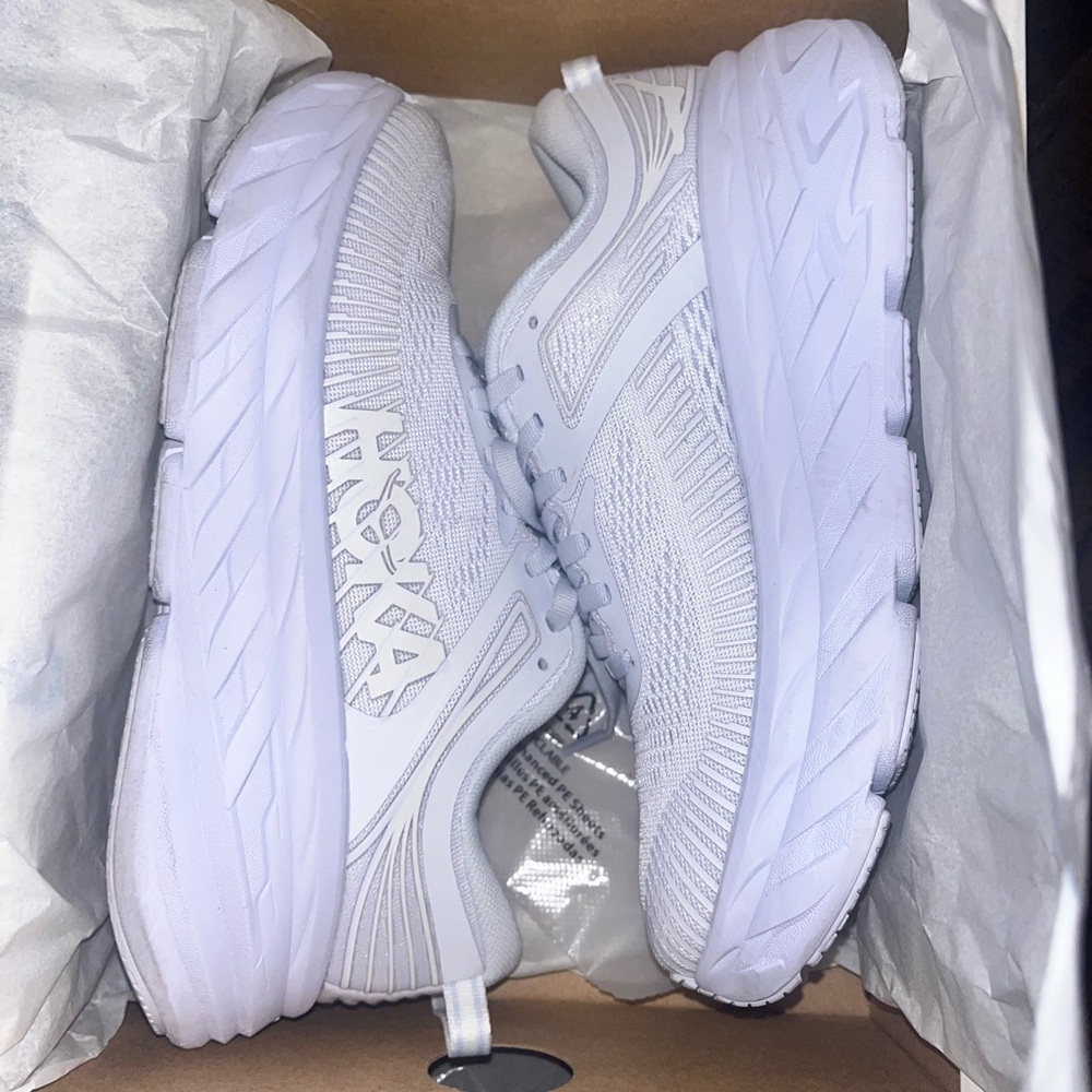 White Hoka BONDI 7